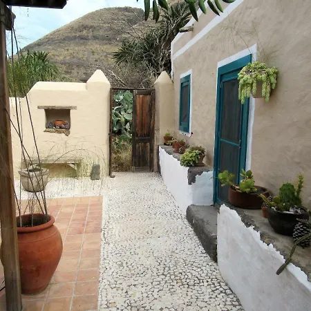 Vivelorural Casa En Risco De Con Piscina Feriehus Agaete (Gran Canaria)